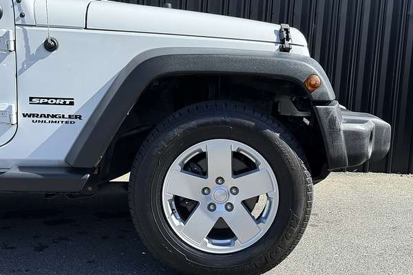 2017 Jeep Wrangler Unlimited Sport JK