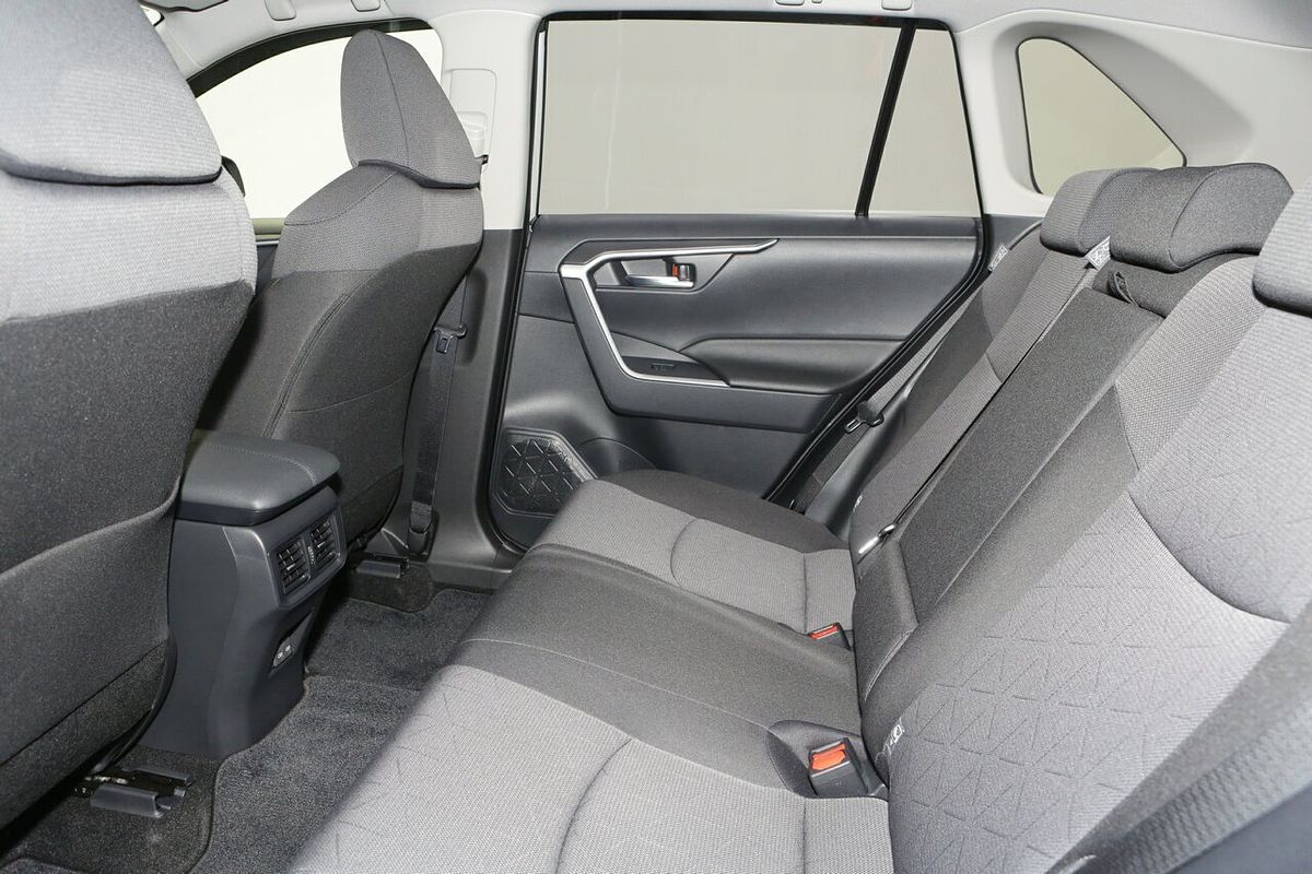 2025 Toyota RAV4 GXL AXAH54R