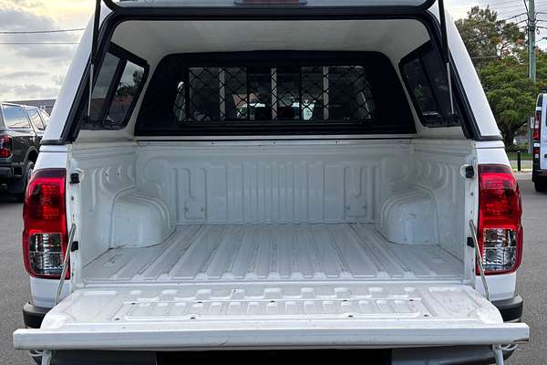 2021 Toyota Hilux Hilux 4x2 SR 2.8L T Diesel Automatic Double Cab