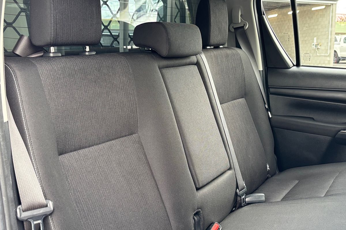 2021 Toyota Hilux Hilux 4x2 SR 2.8L T Diesel Automatic Double Cab