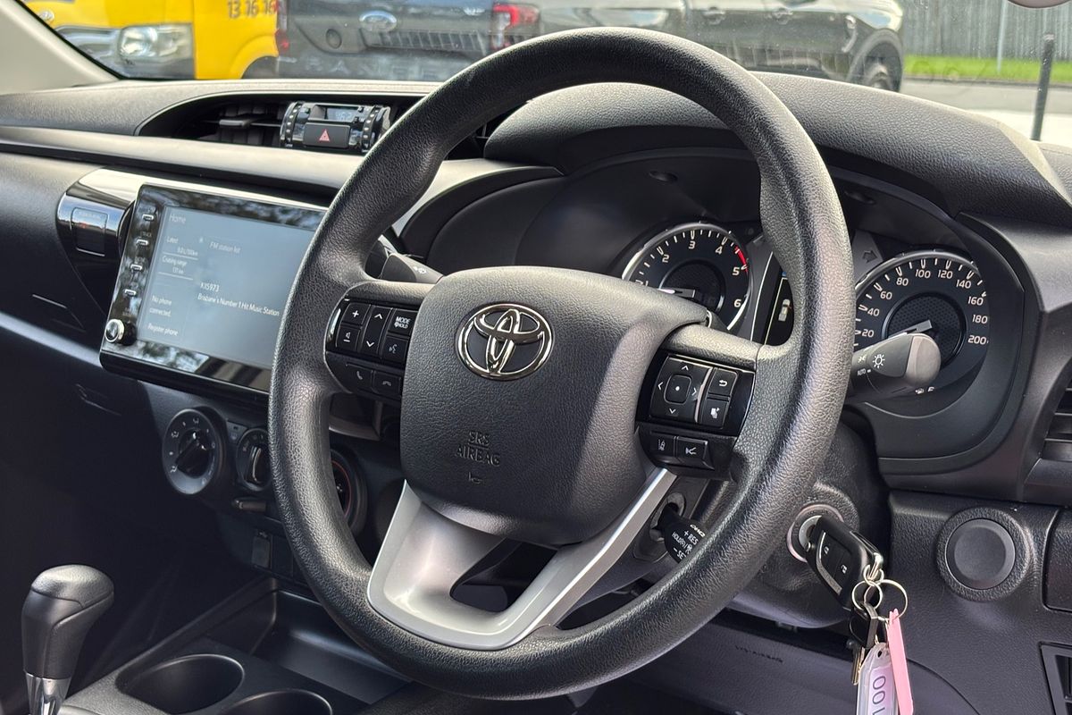 2021 Toyota Hilux Hilux 4x2 SR 2.8L T Diesel Automatic Double Cab