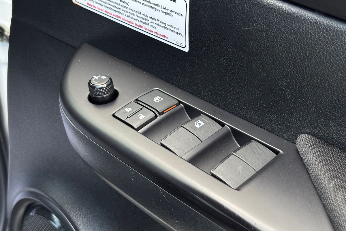 2021 Toyota Hilux Hilux 4x2 SR 2.8L T Diesel Automatic Double Cab