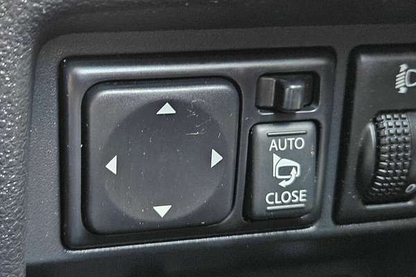 2014 Nissan JUKE ST-S (FWD) F15