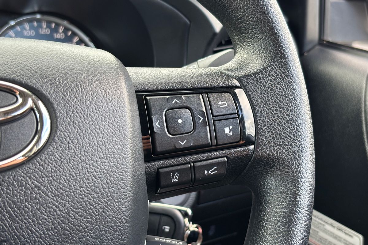 2021 Toyota Hilux Hilux 4x2 SR 2.8L T Diesel Automatic Double Cab