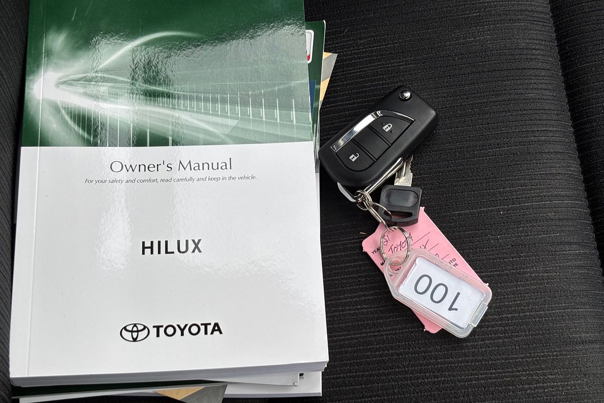 2021 Toyota Hilux Hilux 4x2 SR 2.8L T Diesel Automatic Double Cab