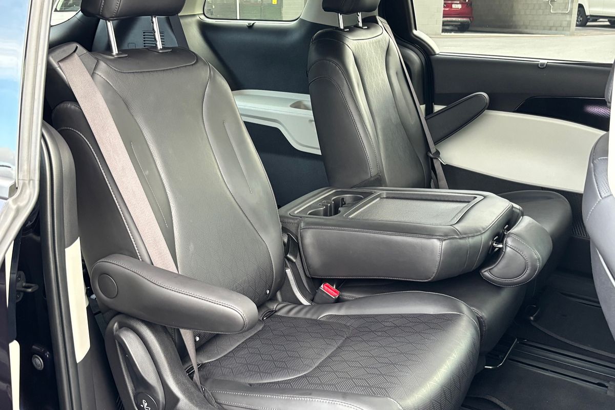 2022 Kia Carnival PLATINUM KA4 MY22