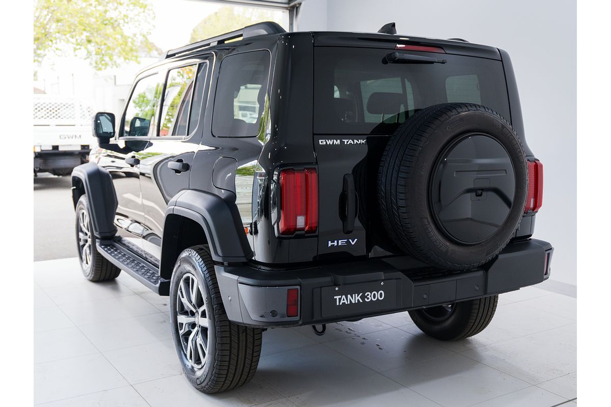 2025 GWM Tank 300 Ultra Hybrid P01