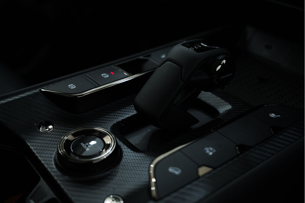 2025 GWM H7 Vanta Hybrid B16