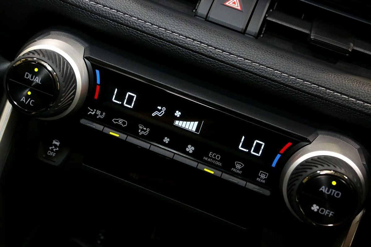 2025 Toyota RAV4 GXL AXAH54R