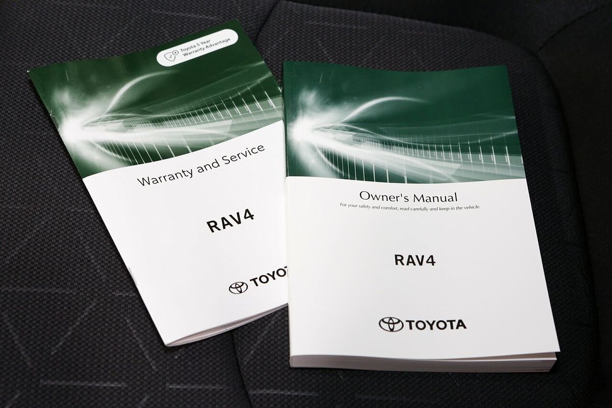 2025 Toyota RAV4 GXL AXAH54R