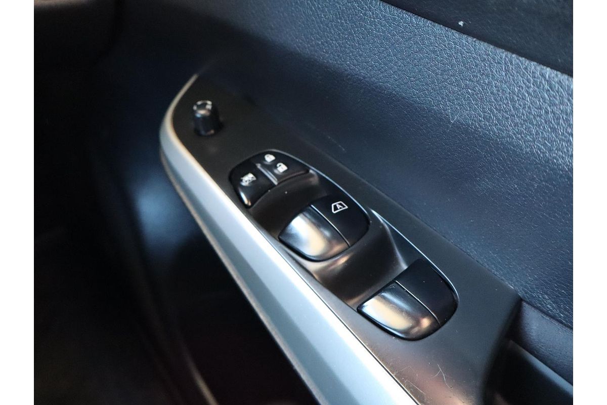 2015 Nissan Navara RX D23 4X4