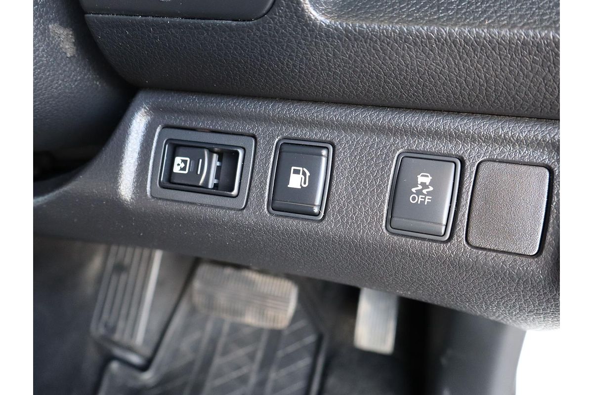 2015 Nissan Navara RX D23 4X4