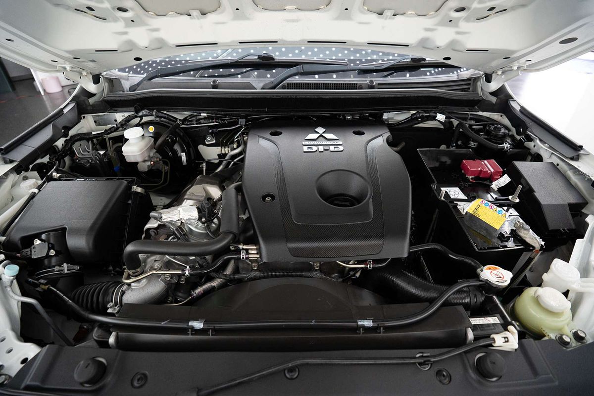 2019 Mitsubishi Triton GLX+ MR 4X4