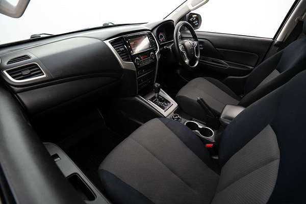 2019 Mitsubishi Triton GLX+ MR 4X4