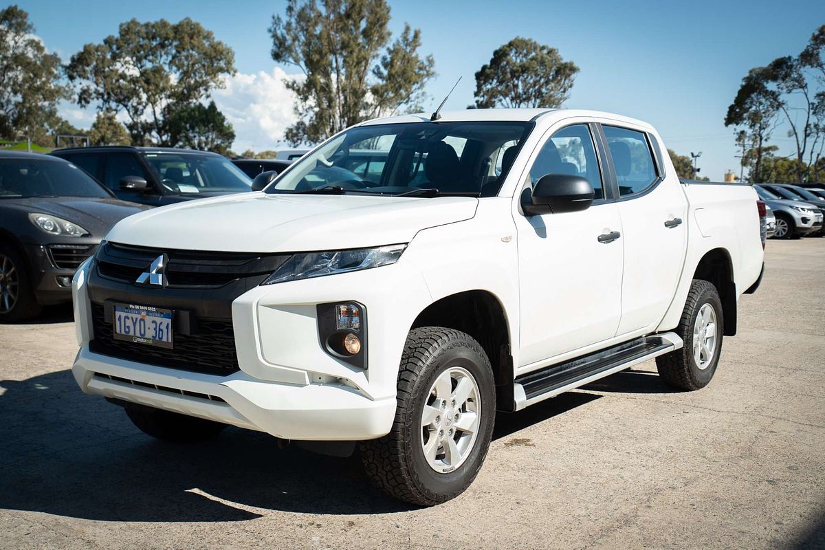 2019 Mitsubishi Triton GLX+ MR 4X4