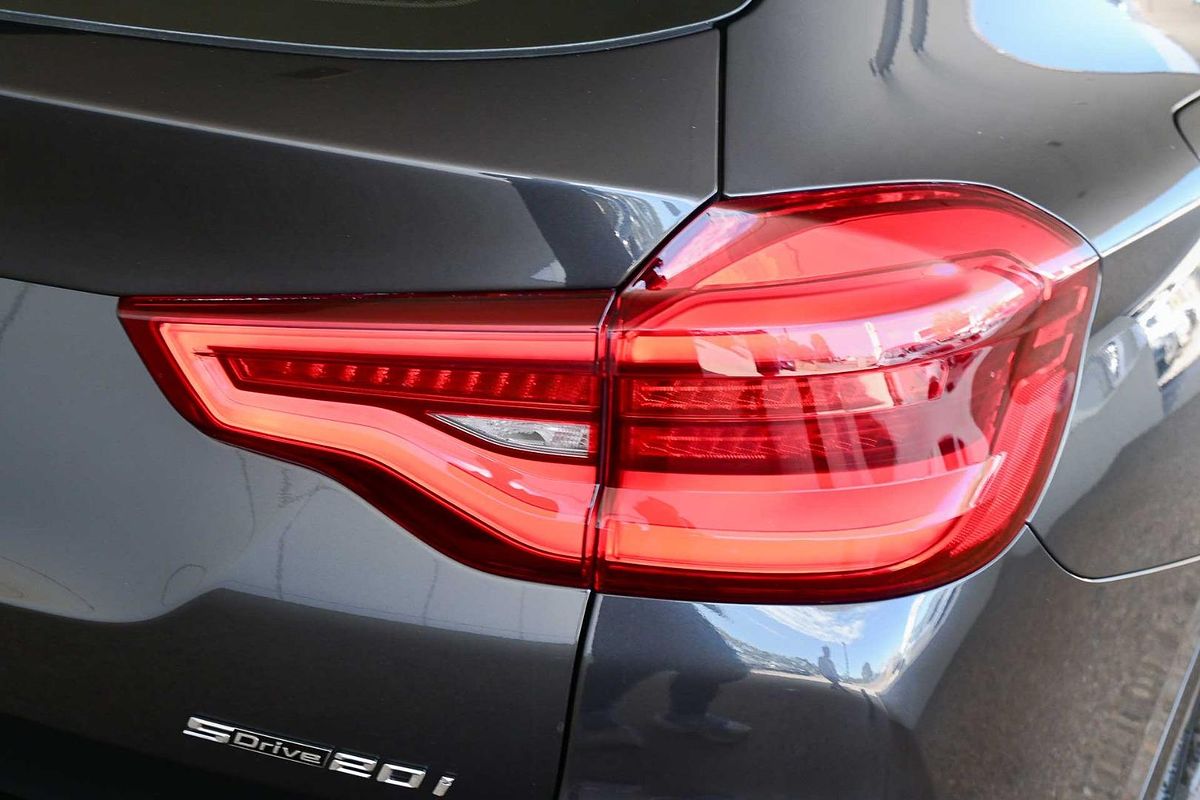 2021 BMW X3 sDrive20i G01