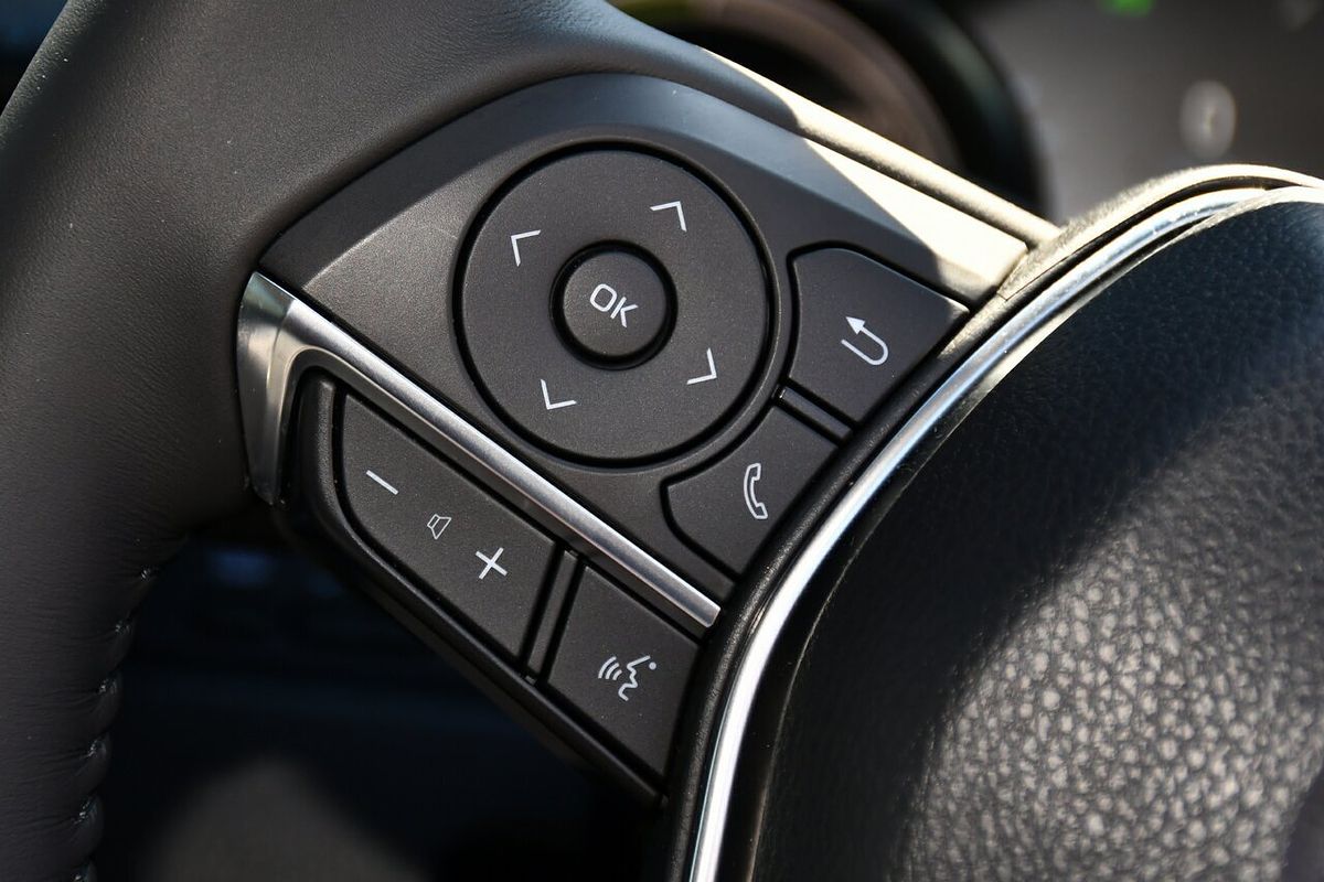 2023 Toyota Camry SX AXVH70R