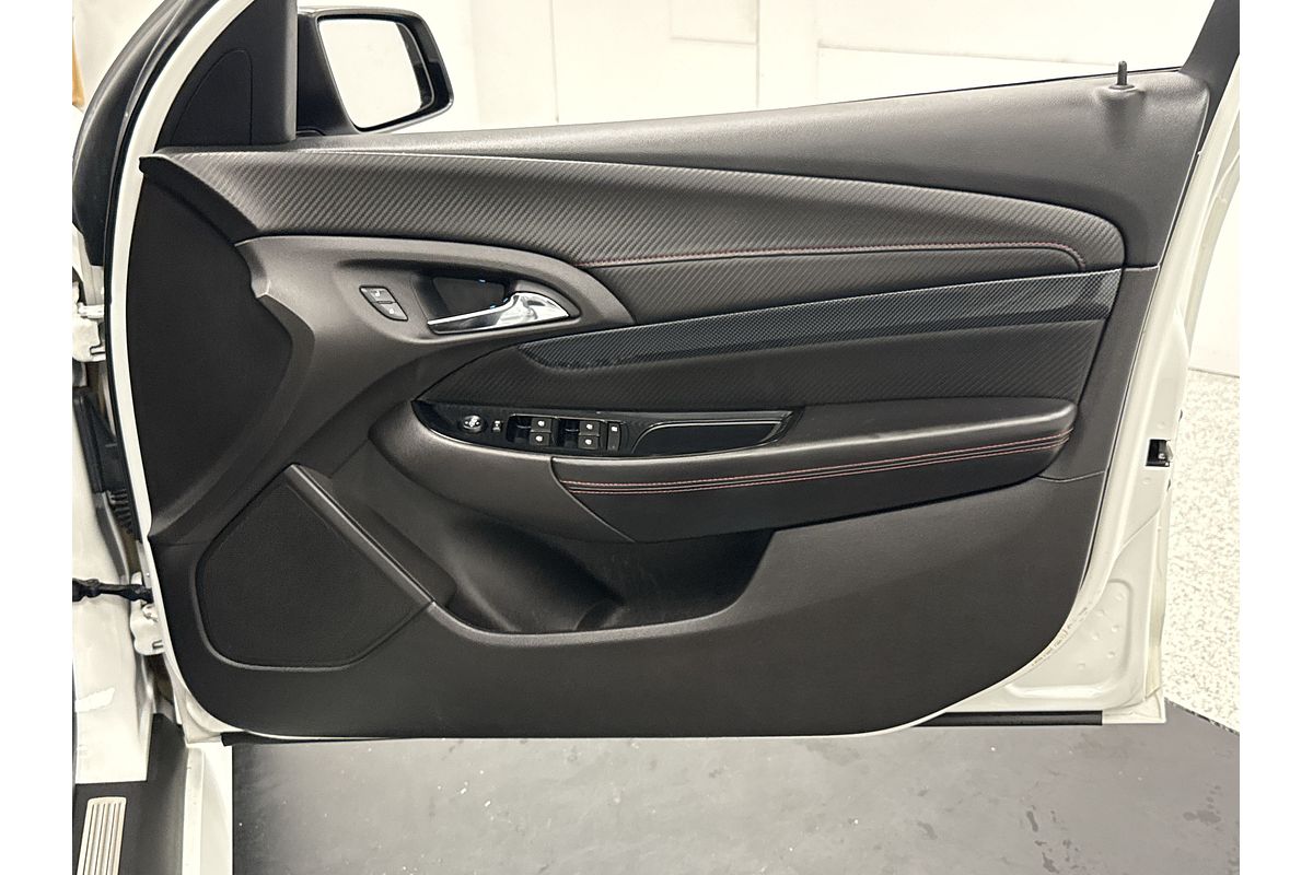 2016 Holden Commodore SV6 Black VF Series II