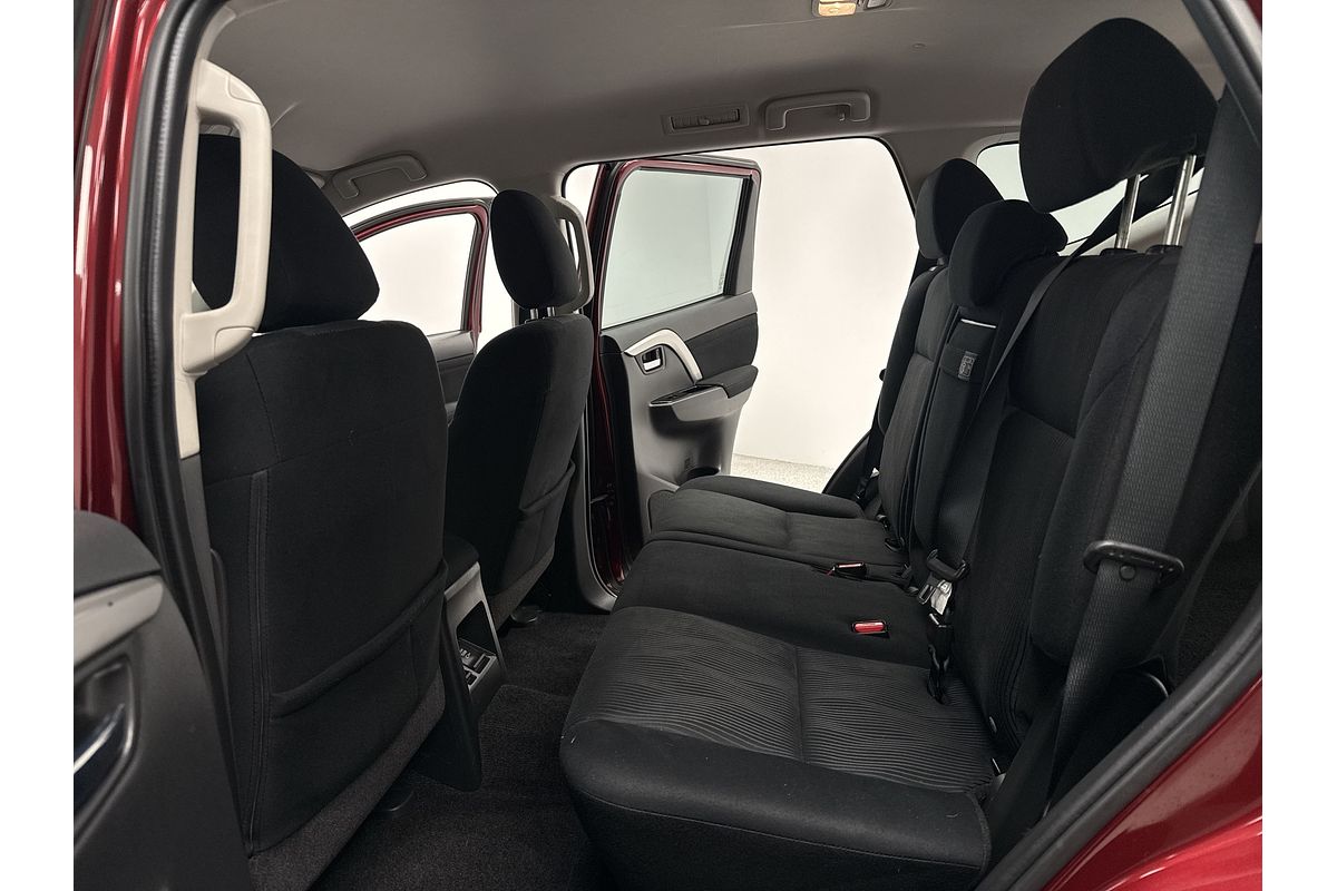 2022 Mitsubishi Pajero Sport GLX QF