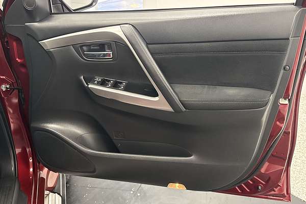 2022 Mitsubishi Pajero Sport GLX QF