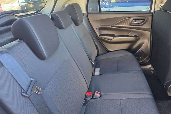 2025 Suzuki Swift Hybrid GLX UZ