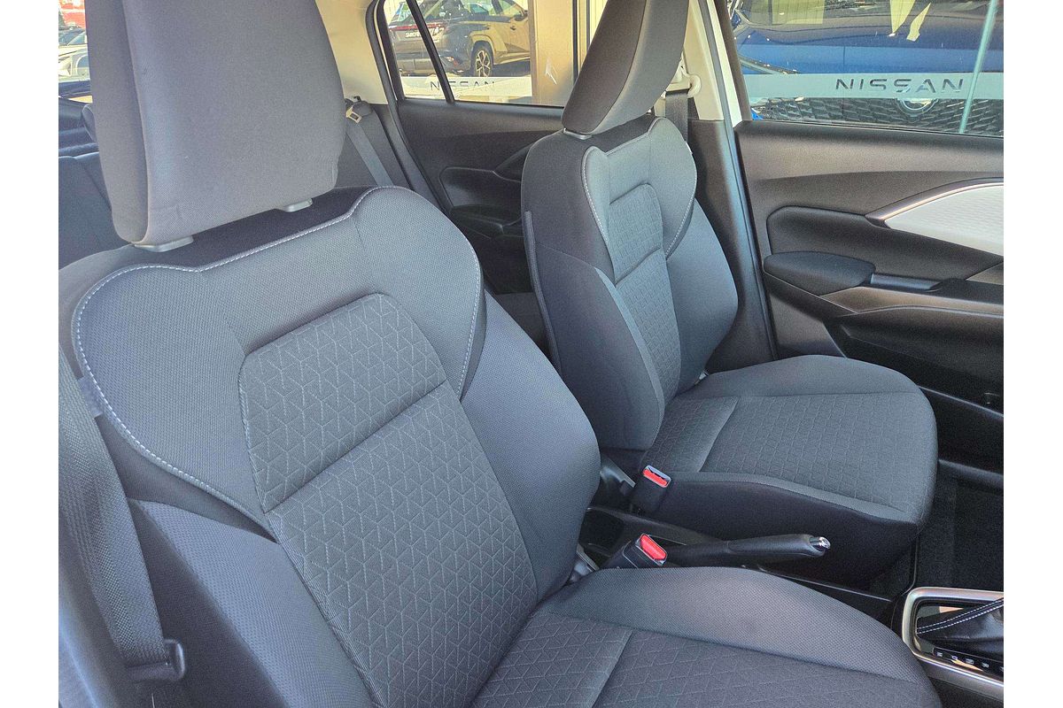 2025 Suzuki Swift Hybrid GLX UZ