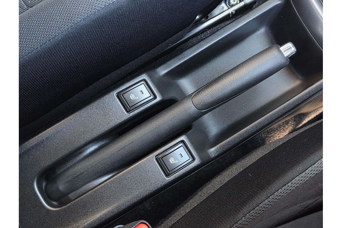 2025 Suzuki Swift Hybrid GLX UZ