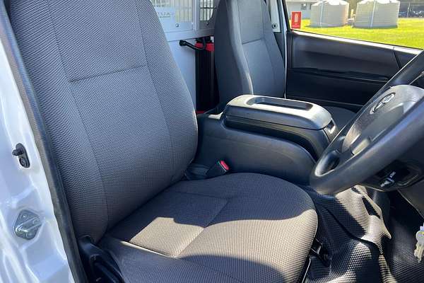 2018 Toyota Hiace KDH201R LWB