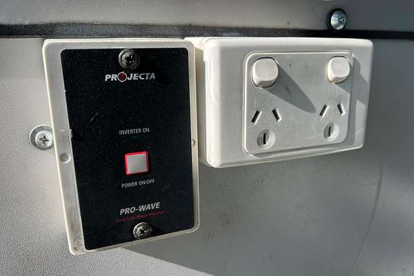 2018 Toyota Hiace KDH201R LWB