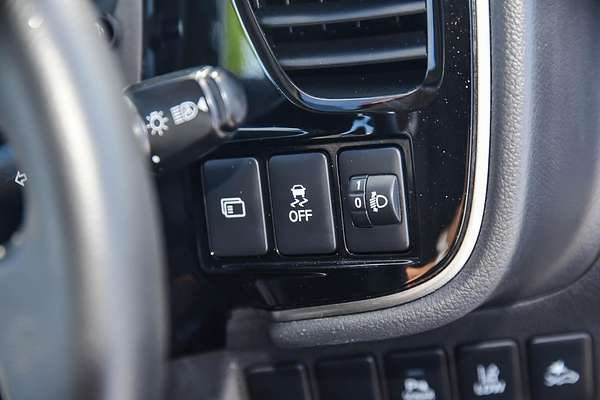 2018 Mitsubishi Outlander ES ADAS ZL