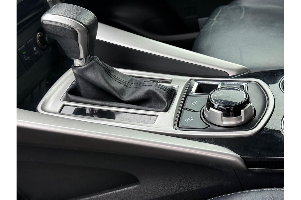 2016 Mitsubishi Pajero Sport Exceed QE