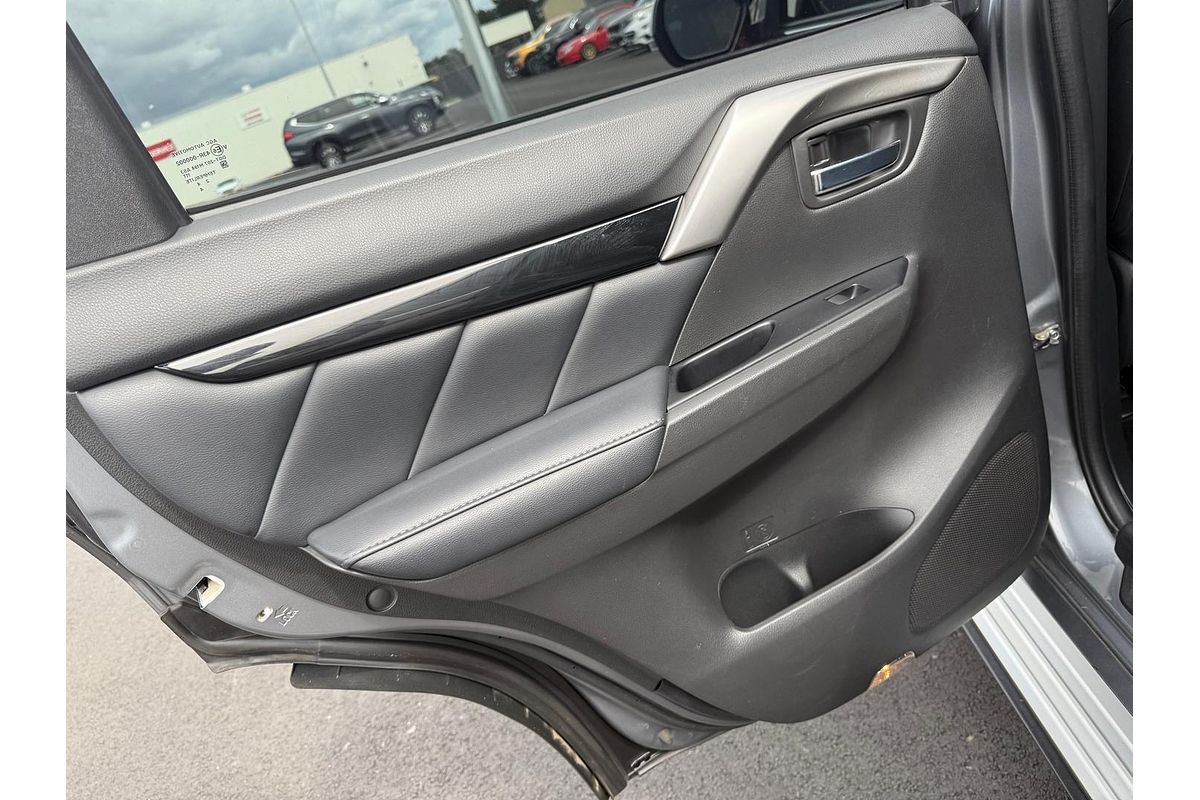 2016 Mitsubishi Pajero Sport Exceed QE