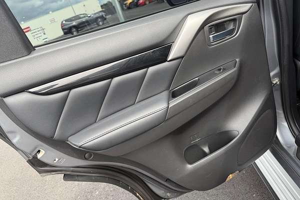 2016 Mitsubishi Pajero Sport Exceed QE