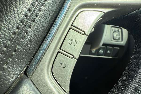 2016 Mitsubishi Pajero Sport Exceed QE