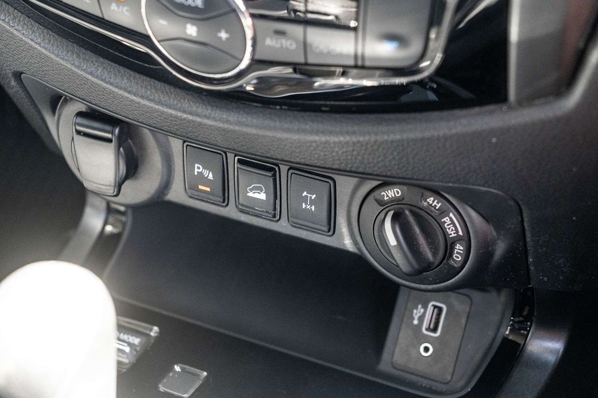 2021 Nissan Navara PRO-4X D23 4X4