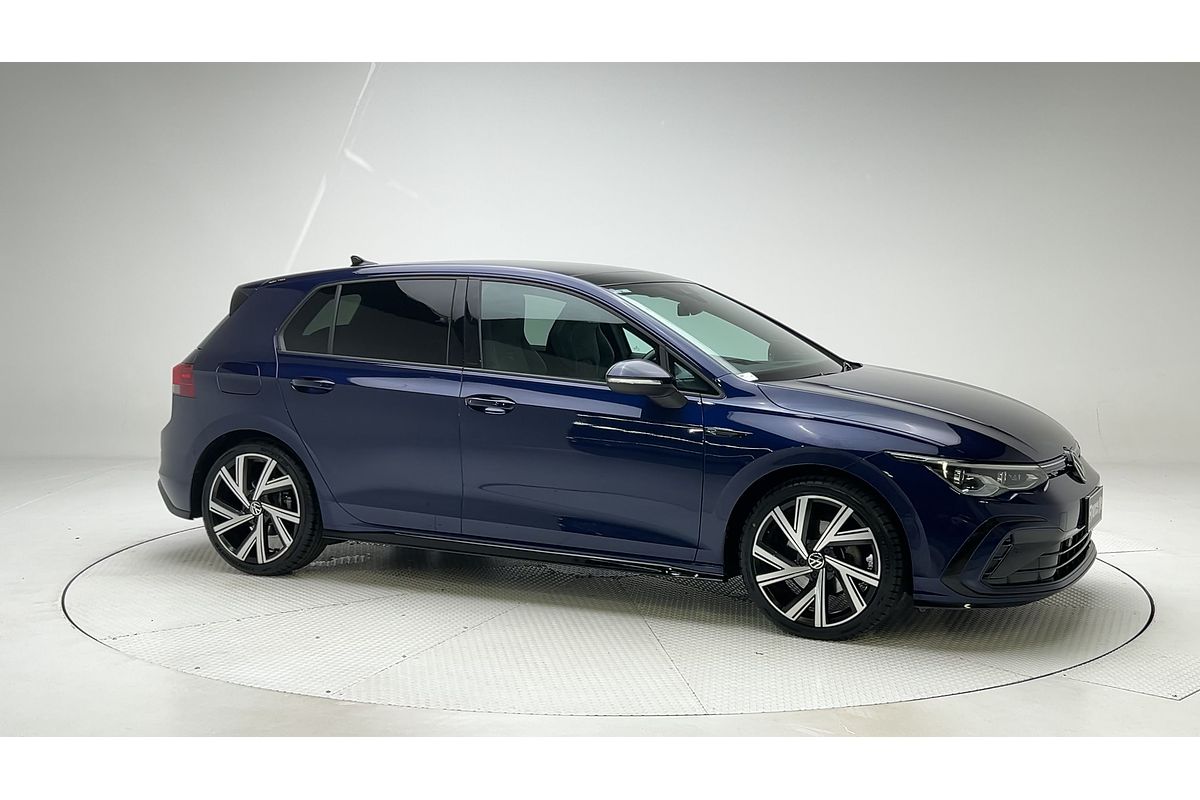 2022 Volkswagen Golf 110TSI R-Line 8