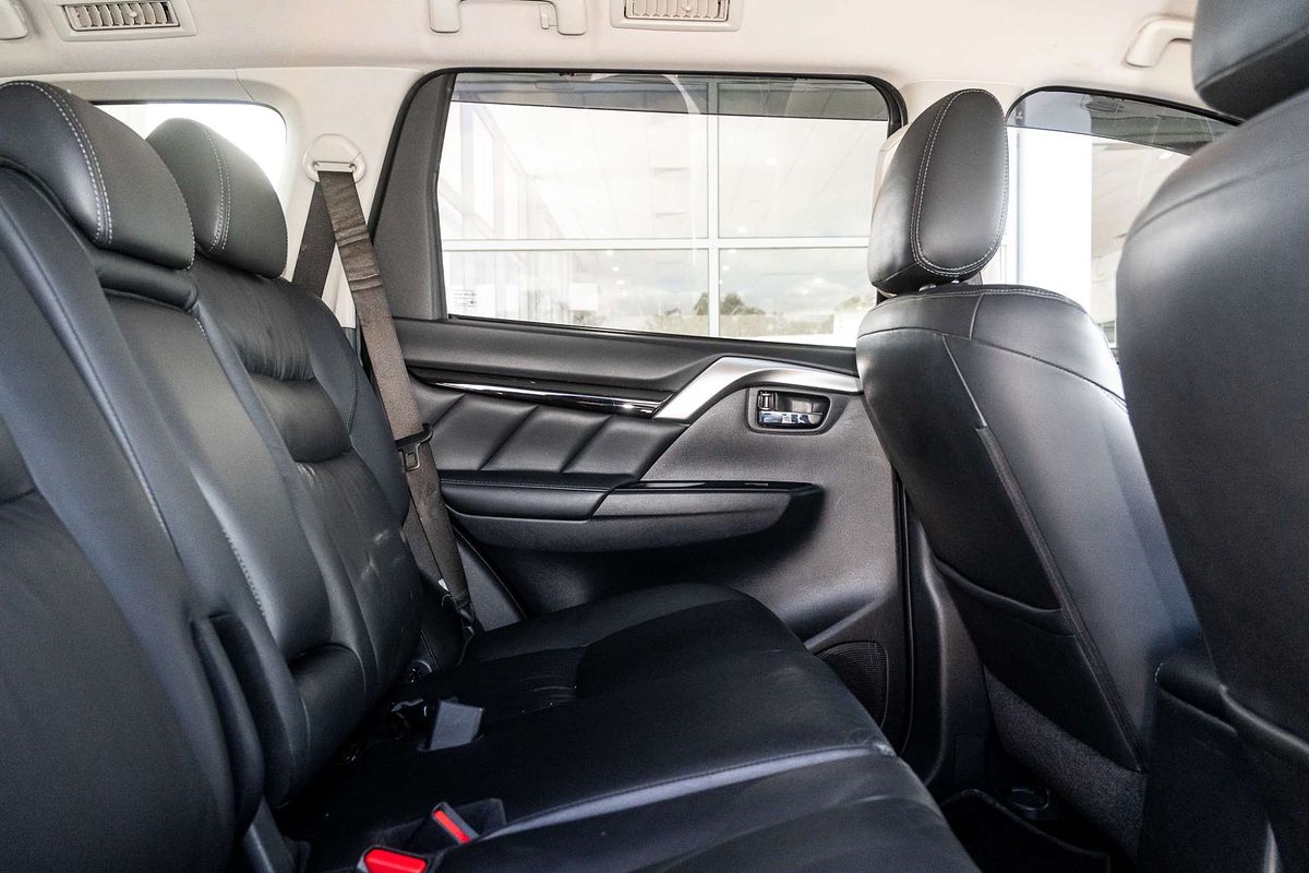 2017 Mitsubishi Pajero Sport GLS QE