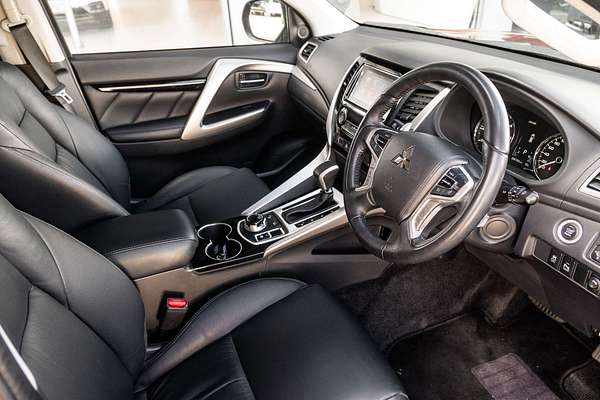 2017 Mitsubishi Pajero Sport GLS QE