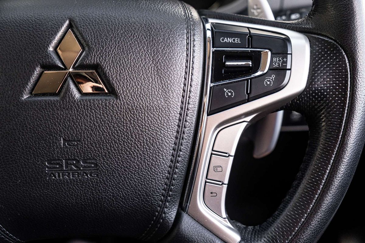 2017 Mitsubishi Pajero Sport GLS QE