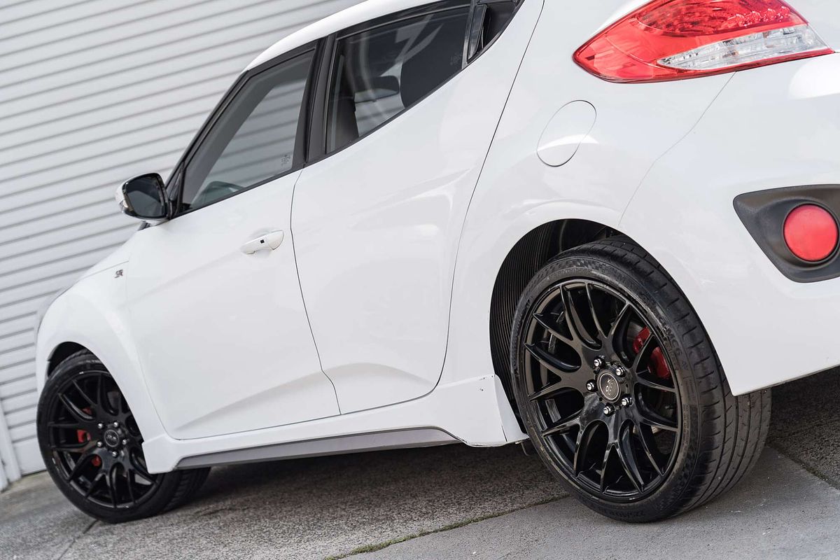 2017 Hyundai Veloster SR Turbo FS5 Series II