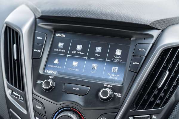 2017 Hyundai Veloster SR Turbo FS5 Series II