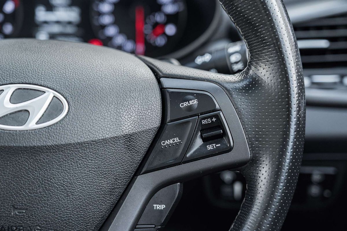 2017 Hyundai Veloster SR Turbo FS5 Series II