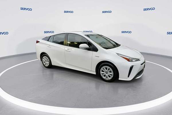 2022 Toyota Prius LE