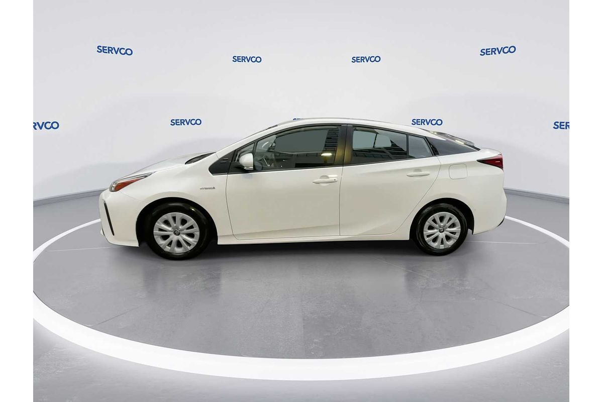 2022 Toyota Prius LE