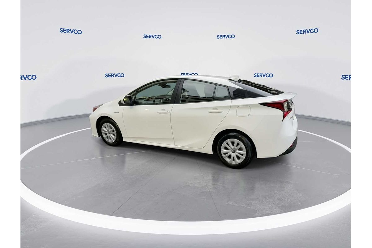 2022 Toyota Prius LE