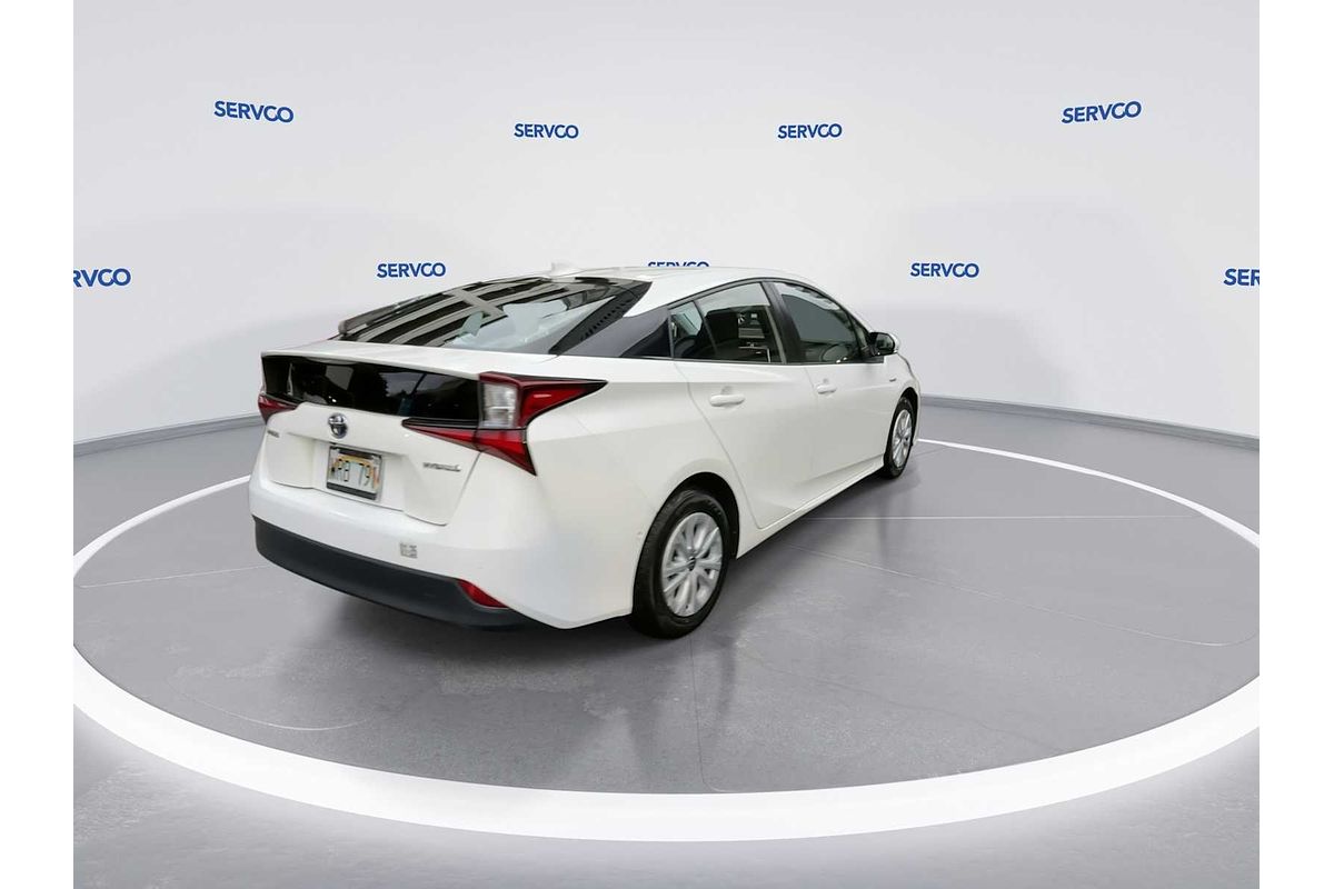 2022 Toyota Prius LE