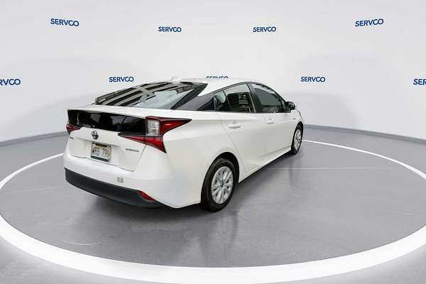 2022 Toyota Prius LE