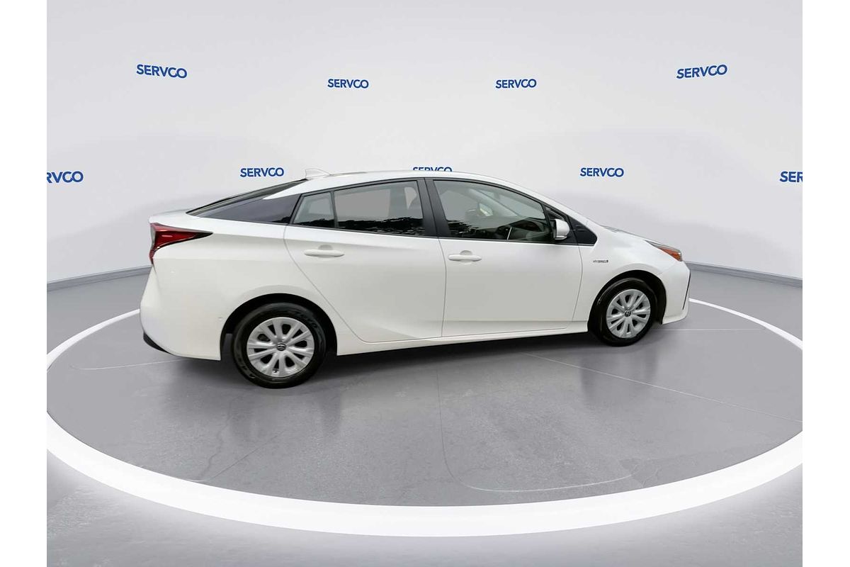 2022 Toyota Prius LE