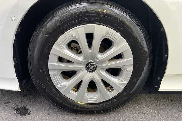 2022 Toyota Prius LE