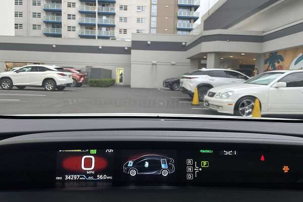 2022 Toyota Prius LE